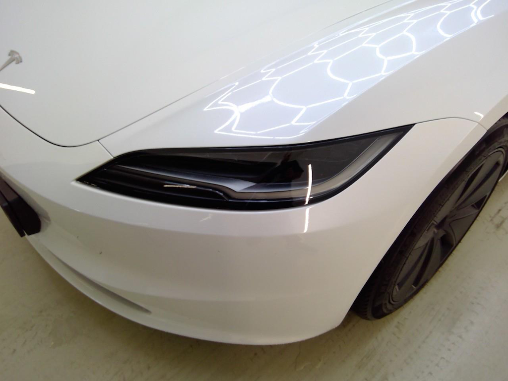 Foto 15 van Tesla Model 3