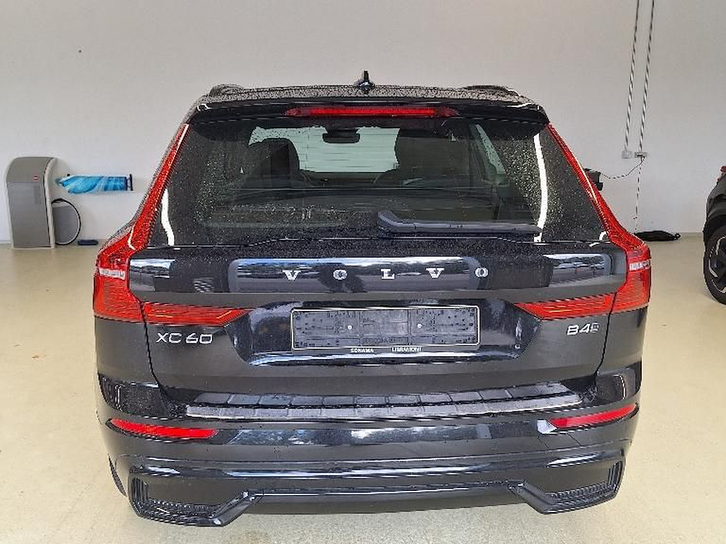 Volvo XC60 2.0 B4 D MHEV AUTO 4WD 197CV R-DESIGN, GPS, PDC, Driver Assistance, WinterPack, Business Pack 2