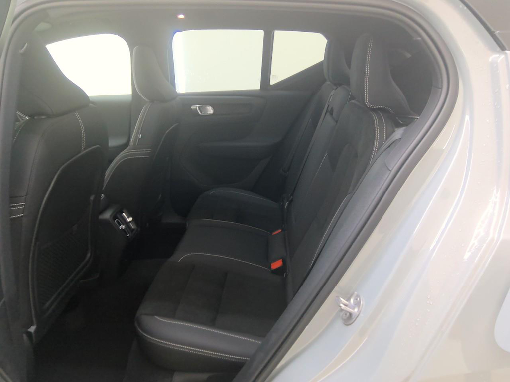 Foto 17 van Volvo EX40