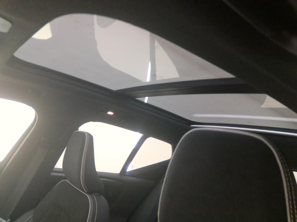 Foto 39 van Volvo EX40