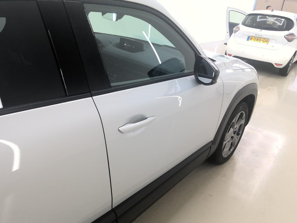 Foto 36 van Mazda MX-30