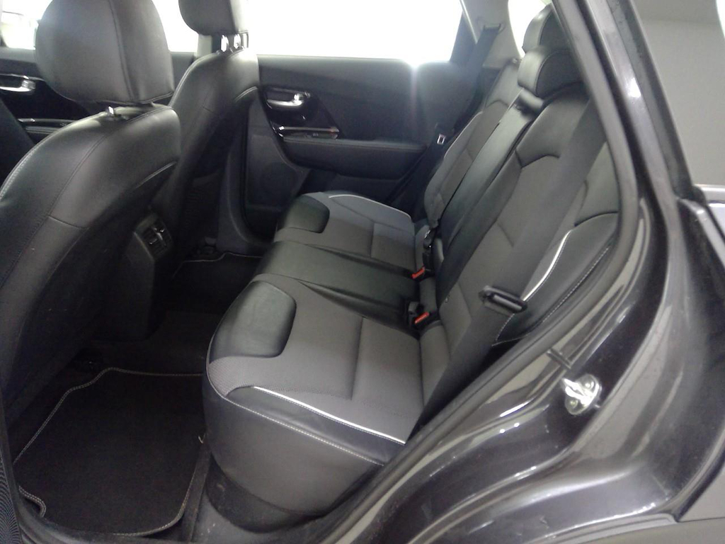Foto 9 van Kia Niro