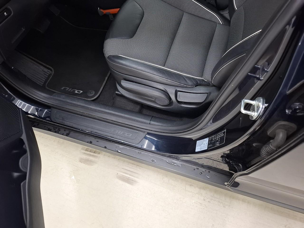 Foto 26 van Kia Niro
