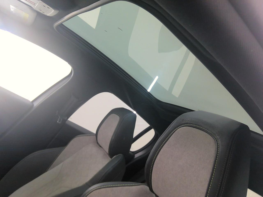 Foto 16 van Peugeot E-208