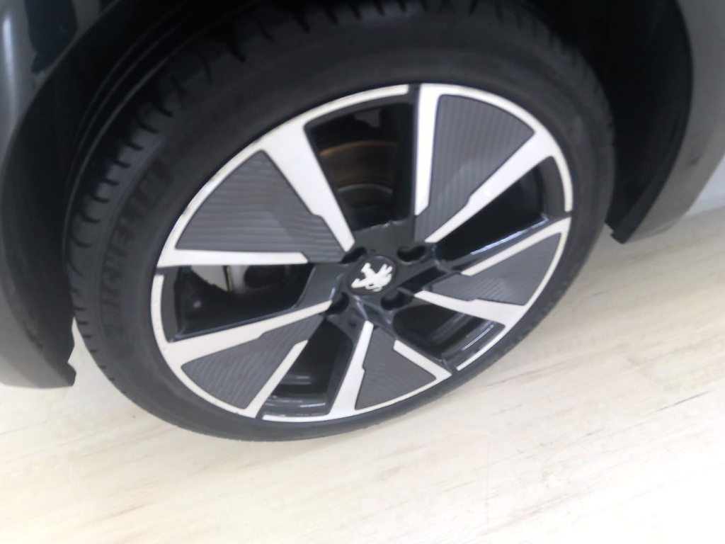 Foto 34 van Peugeot E-208