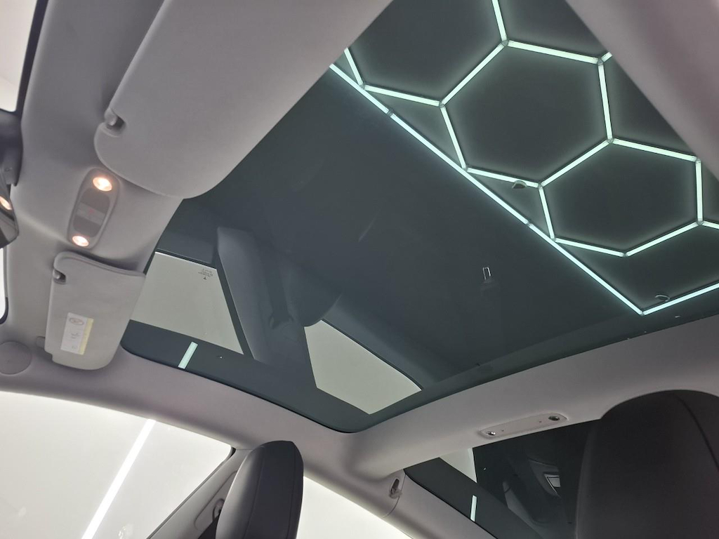 Foto 13 van Tesla Model 3
