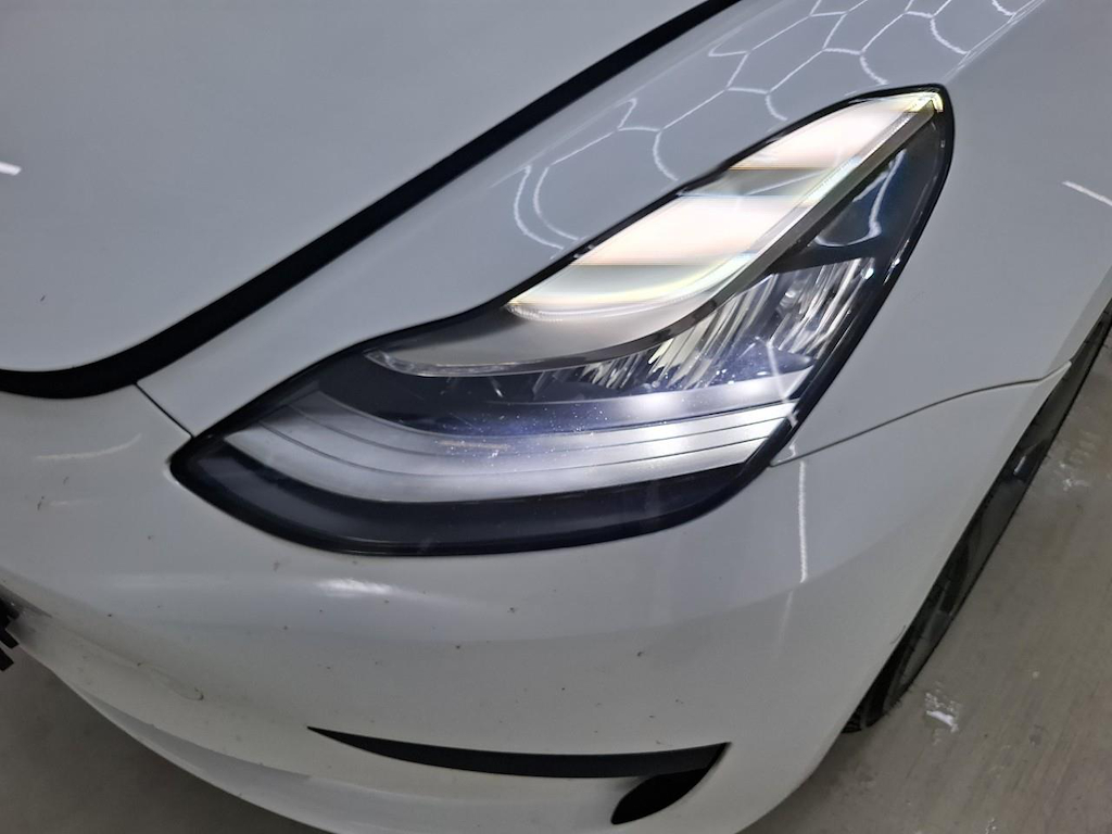 Foto 19 van Tesla Model 3