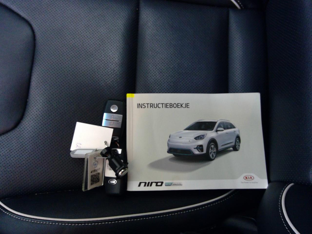 Foto 14 van Kia Niro