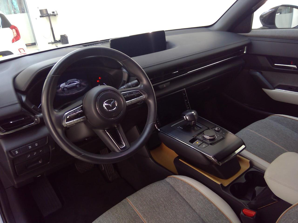 Foto 9 van Mazda MX-30
