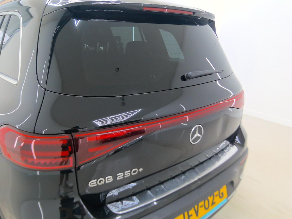 Foto 25 van Mercedes EQB