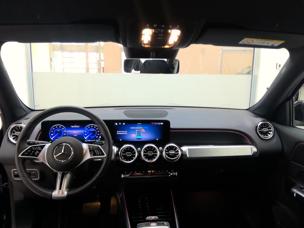 Foto 4 van Mercedes EQB