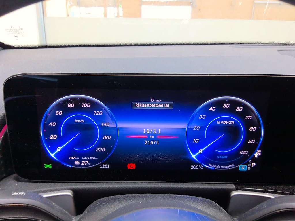 Foto 5 van Mercedes EQB