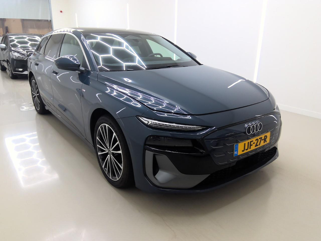 Foto 5 van Audi A6 Avant e-tron