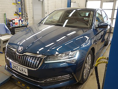 Buy SKODA SUPERB on Ayvens Carmarket