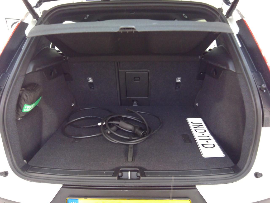 Foto 11 van Volvo EX40