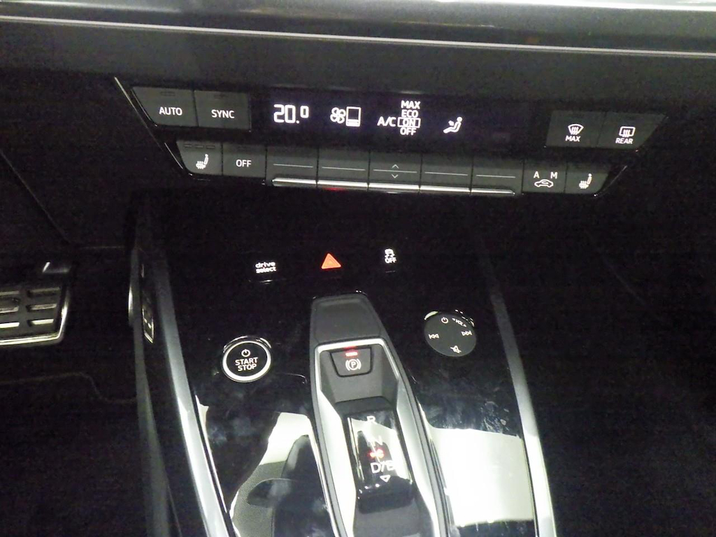 Foto 36 van Audi Q4 Sportback e-tron