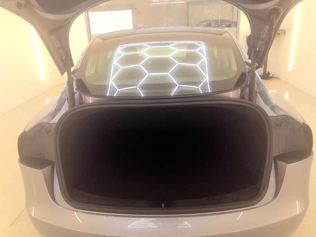 Foto 20 van Tesla Model 3