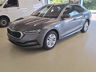 Kaufe SKODA OCTAVIA 2.0 TDI CLEVER bei Ayvens Carmarket