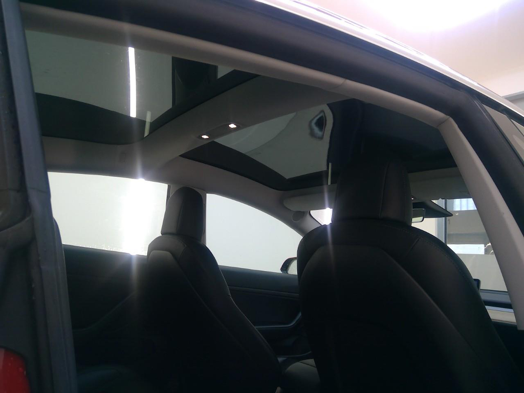 Foto 22 van Tesla Model 3