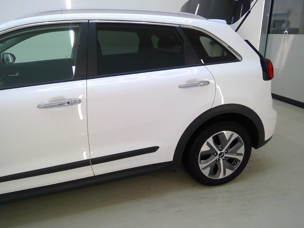 Foto 26 van Kia Niro