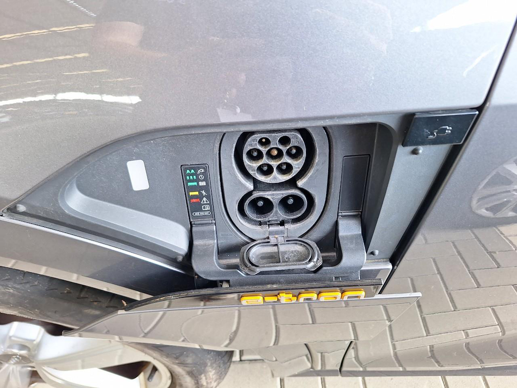 Foto 18 van Audi e-tron