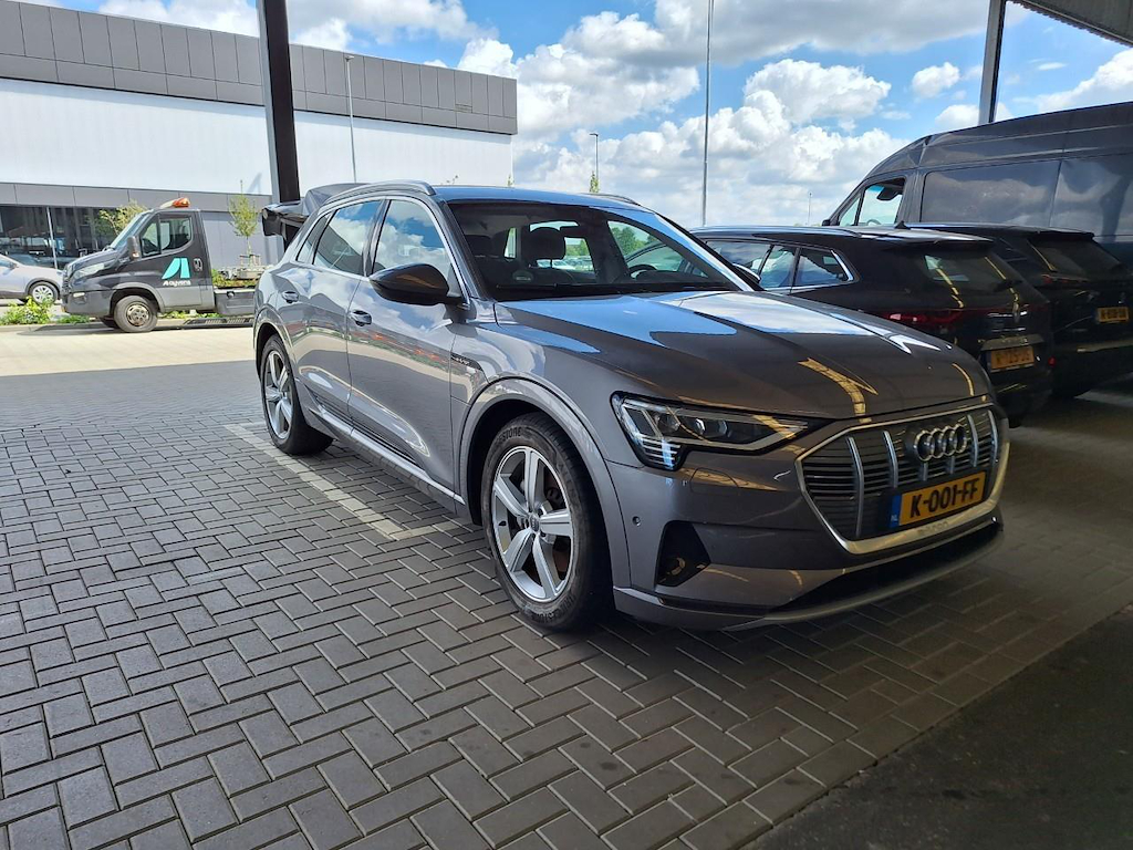 Foto 6 van Audi e-tron