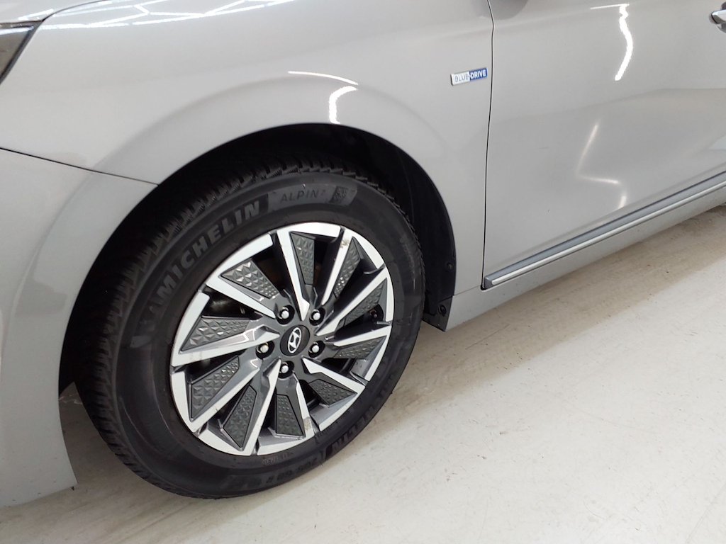 Foto 12 van Hyundai Ioniq