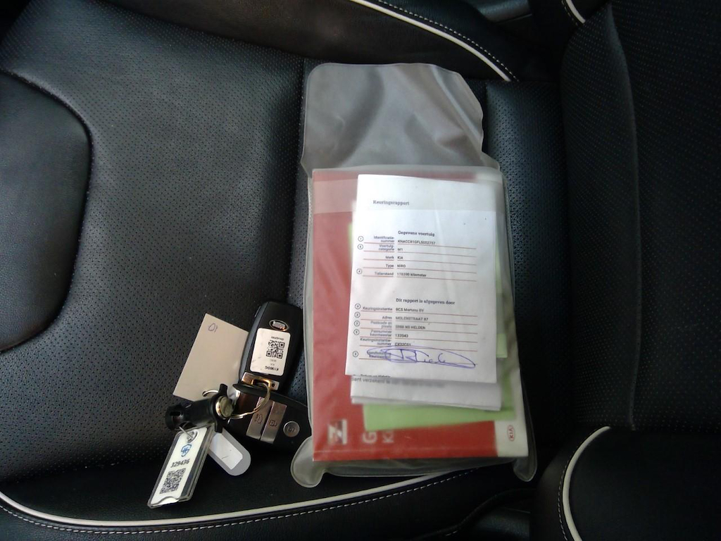 Foto 14 van Kia Niro