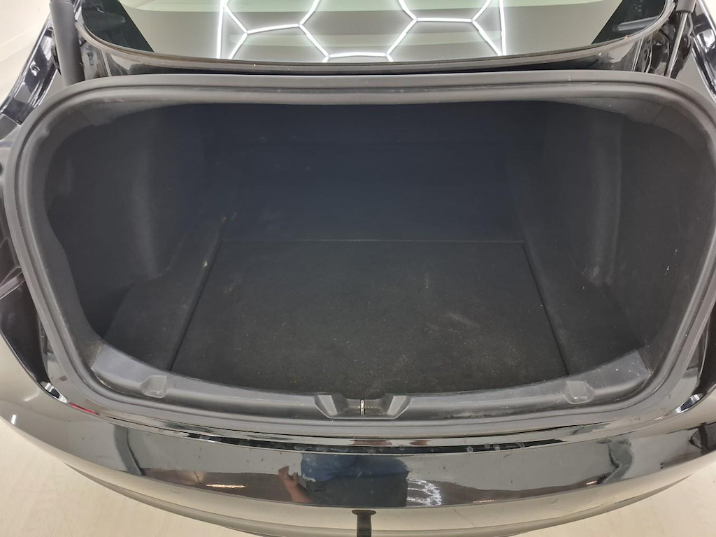 Foto 10 van Tesla Model 3