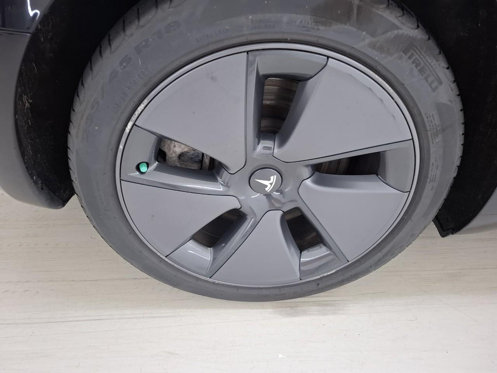 Foto 13 van Tesla Model 3