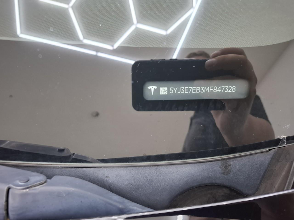 Foto 21 van Tesla Model 3