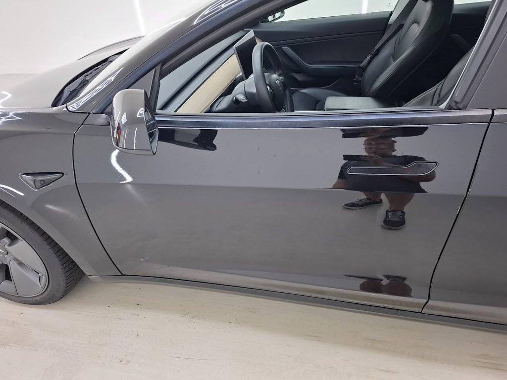 Foto 25 van Tesla Model 3