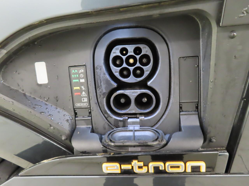 Foto 18 van Audi e-tron sportback
