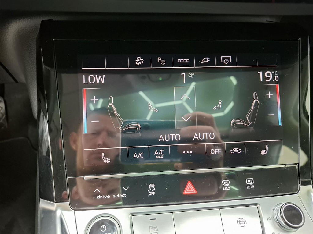 Foto 23 van Audi e-tron sportback