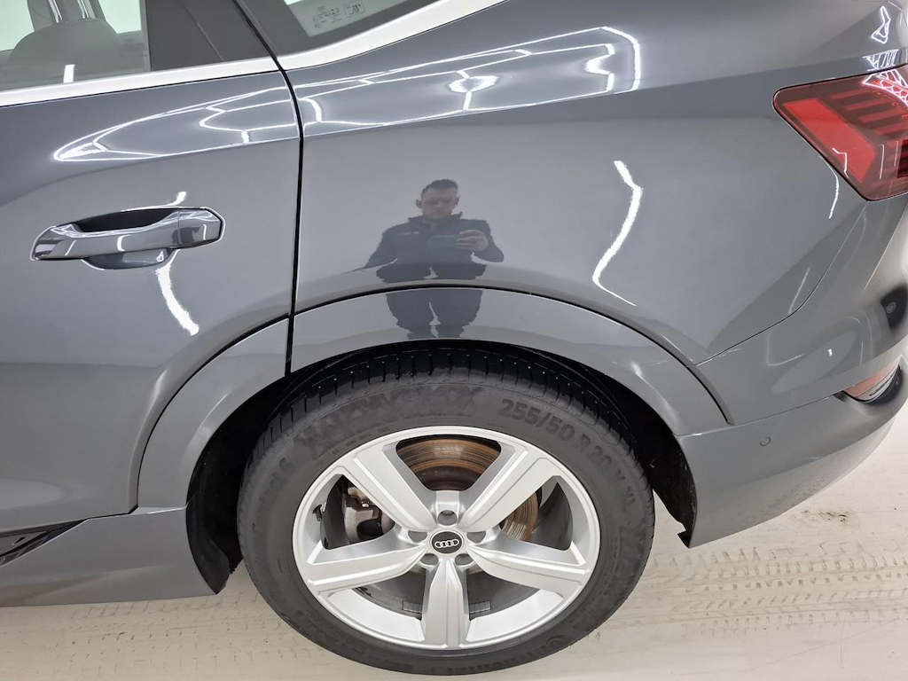 Foto 29 van Audi e-tron sportback