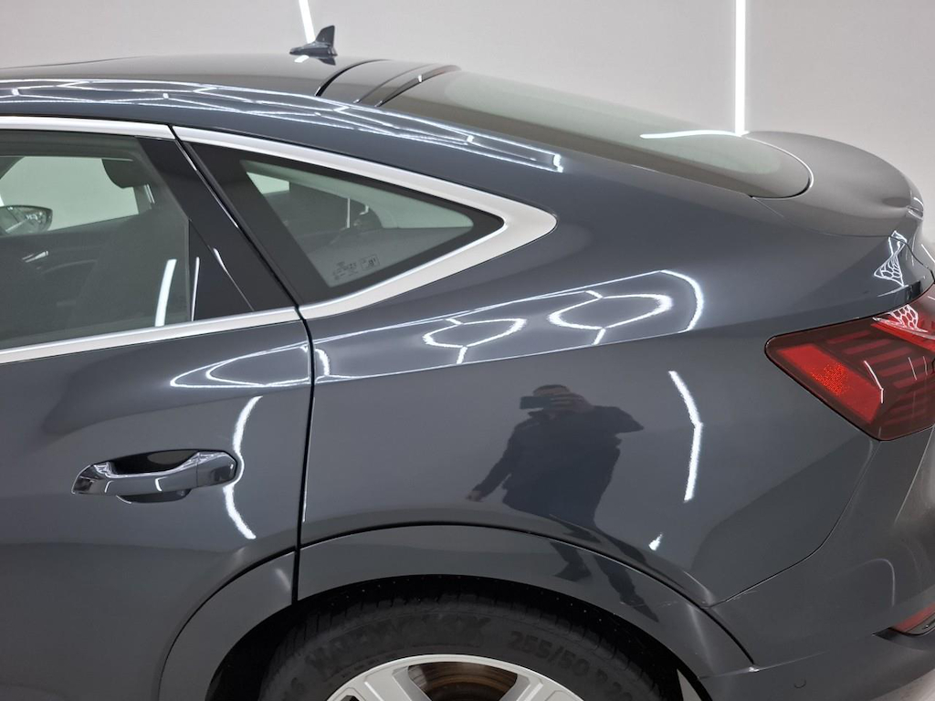 Foto 30 van Audi e-tron sportback