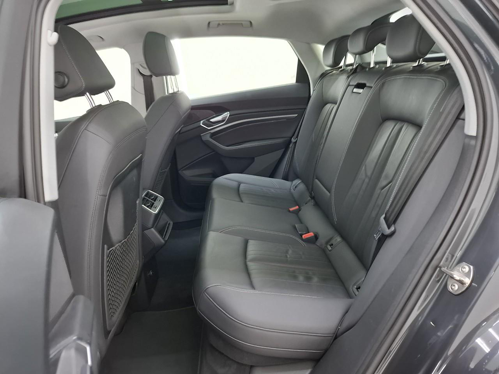 Foto 9 van Audi e-tron sportback