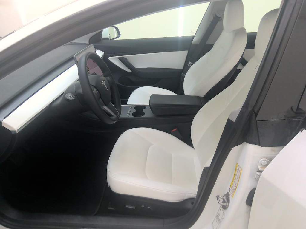 Foto 7 van Tesla Model 3