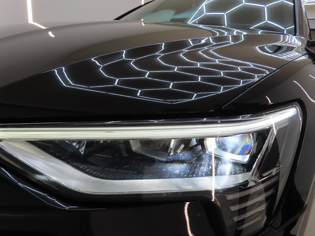 Foto 15 van Audi e-tron sportback