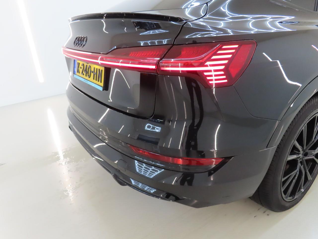 Foto 28 van Audi e-tron sportback