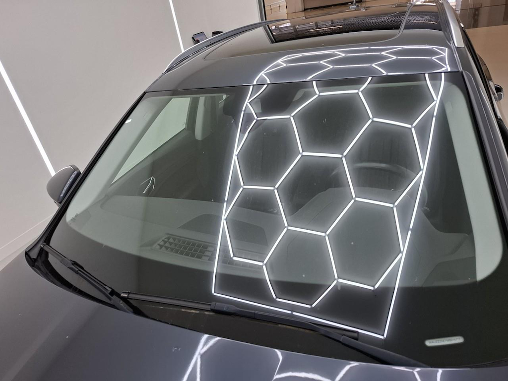 Foto 14 van Audi e-tron