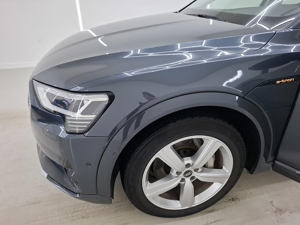Foto 30 van Audi e-tron
