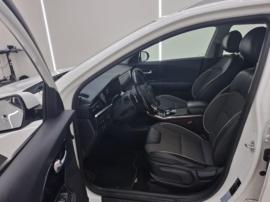 Foto 7 van Kia Niro