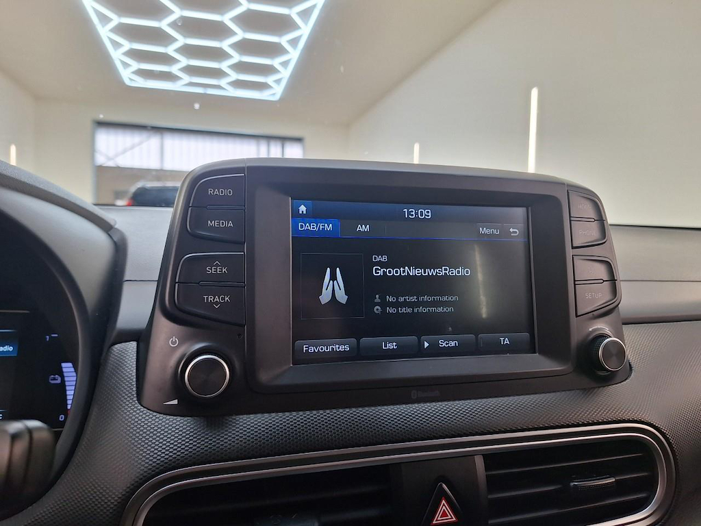 Foto 15 van Hyundai Kona