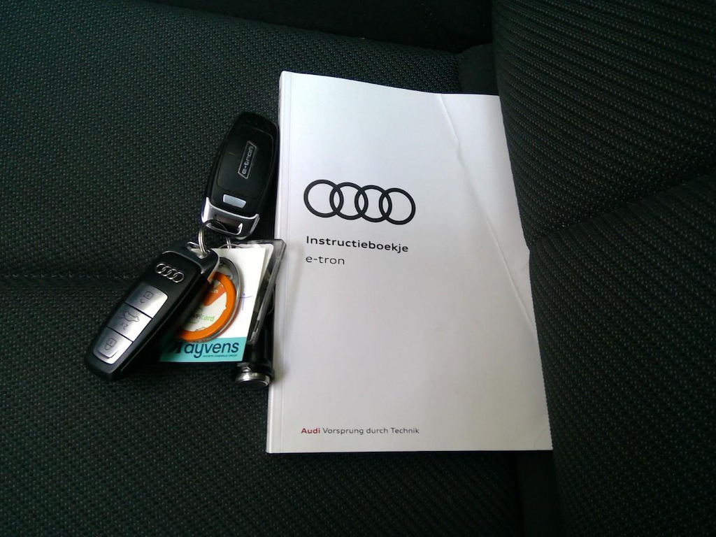 Foto 15 van Audi e-tron