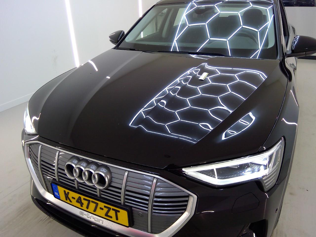 Foto 23 van Audi e-tron