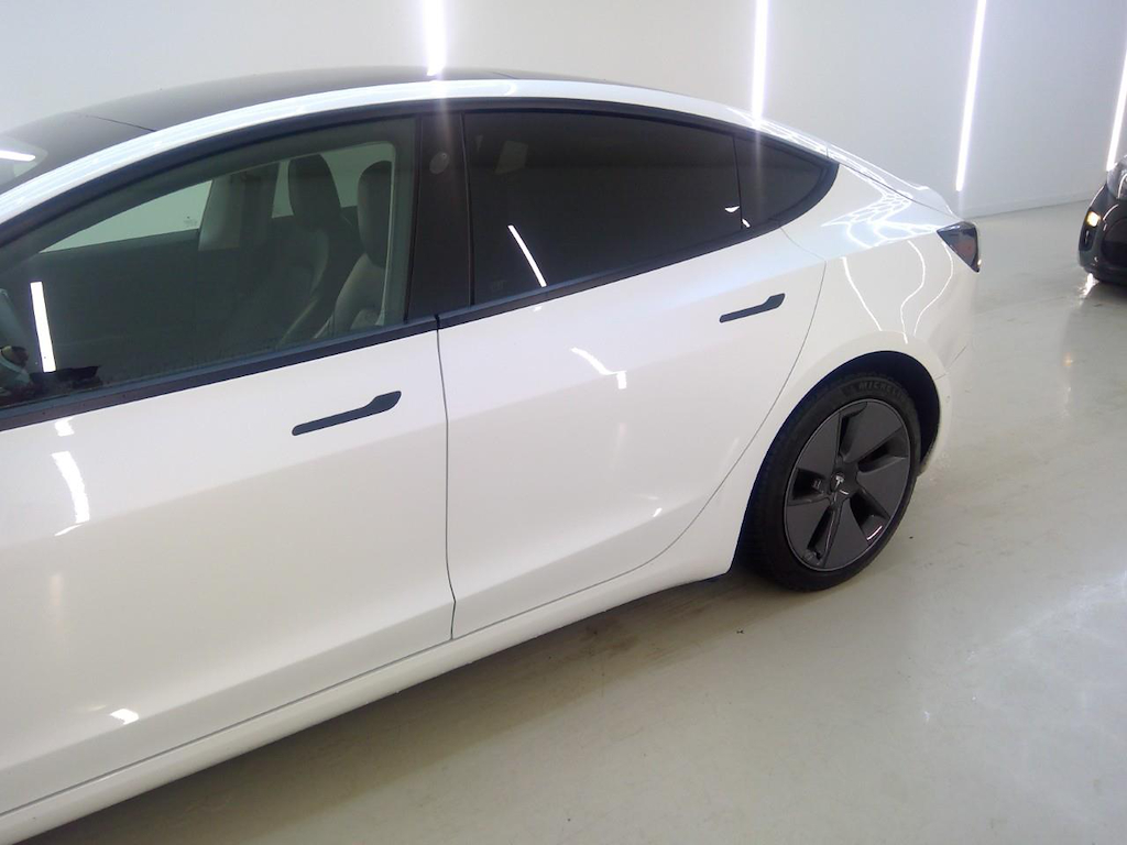 Foto 31 van Tesla Model 3