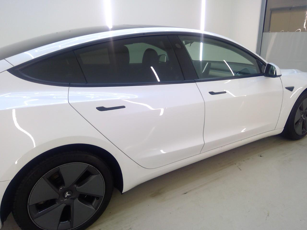 Foto 37 van Tesla Model 3