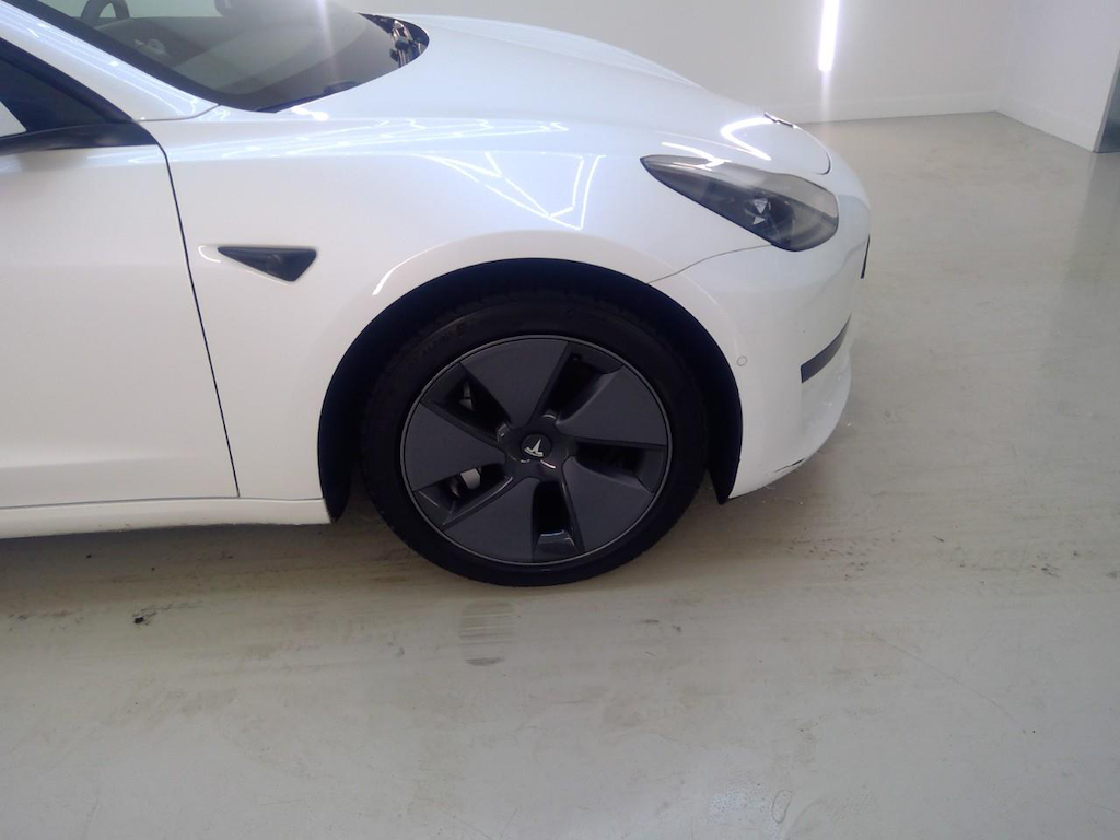 Foto 38 van Tesla Model 3