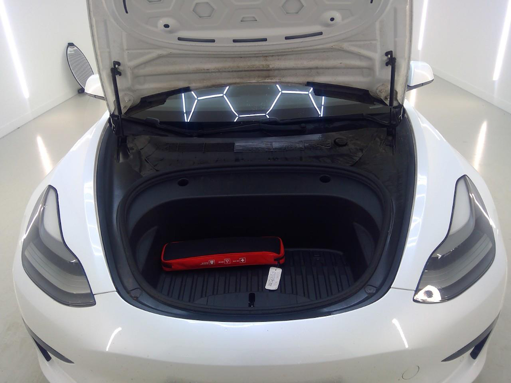 Foto 9 van Tesla Model 3